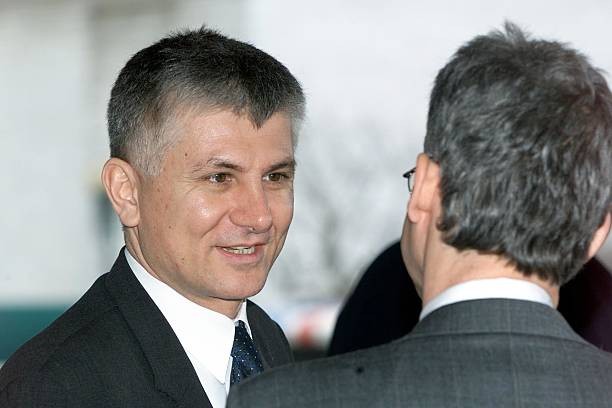 Iako osporavan i napadan tokom čitave svoje političke karijere, Zoran Điniđić je tek nakon ubistva dobio priznanje od strane građanski nastrojenih kritičara